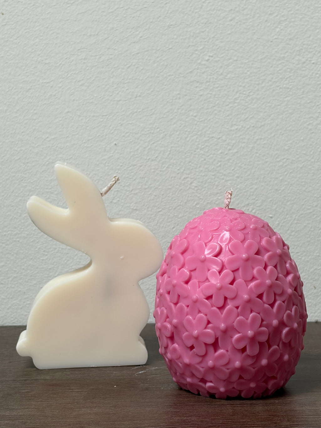 Osterkombi aus Blumenei und Hase